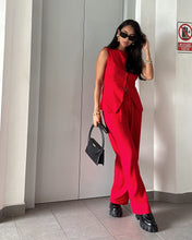 Cargar imagen en el visor de la galería, BLUSA CORAL ROJA