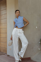 Cargar imagen en el visor de la galería, TOP ORIENTAL CELESTE