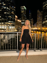 Cargar imagen en el visor de la galería, Vestido abril negro