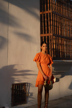 Cargar imagen en el visor de la galería, VESTIDO LA CALERA NARANJA