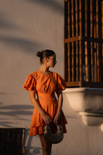 Cargar imagen en el visor de la galería, VESTIDO LA CALERA NARANJA