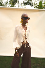 Cargar imagen en el visor de la galería, Blusa coveñas amarillo