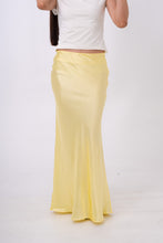 Cargar imagen en el visor de la galería, Falda Fontana amarilla