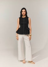 Cargar imagen en el visor de la galería, Blusa cocora negra