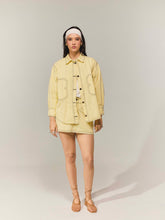 Cargar imagen en el visor de la galería, B Jacket amarilla (Oversize)