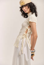 Cargar imagen en el visor de la galería, Blusa Inia Crema