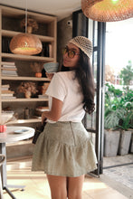 Cargar imagen en el visor de la galería, Falda capital verde