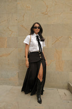 Cargar imagen en el visor de la galería, Falda Renata negro