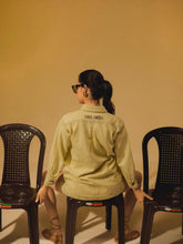 Cargar imagen en el visor de la galería, B Jacket amarilla (Oversize)