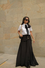 Cargar imagen en el visor de la galería, Falda Renata negro