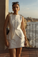 Cargar imagen en el visor de la galería, Set coral blanco rayas