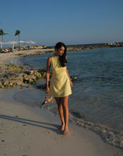 Cargar imagen en el visor de la galería, Vestido madame amarillo