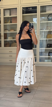 Cargar imagen en el visor de la galería, Falda Rumba Puntos