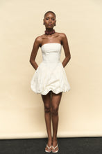 Cargar imagen en el visor de la galería, Vestido Abril Blanco