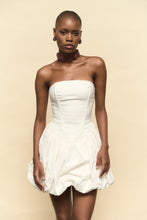 Cargar imagen en el visor de la galería, Vestido Abril Blanco