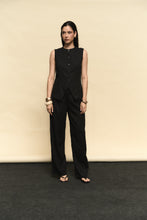 Cargar imagen en el visor de la galería, BLUSA CORAL NEGRA