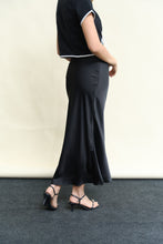 Cargar imagen en el visor de la galería, Blusa Le coquette Negra