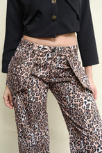 Cargar imagen en el visor de la galería, LEOPARD PANT