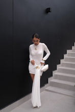 Cargar imagen en el visor de la galería, Vestido caracola blanco