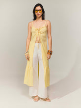 Cargar imagen en el visor de la galería, Blusón brisas amarillo