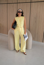 Cargar imagen en el visor de la galería, Pantalon francesca amarillo