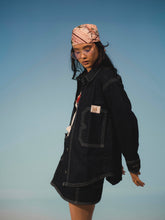 Cargar imagen en el visor de la galería, B jacket azul oscuro (oversize)
