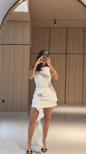 Cargar imagen en el visor de la galería, Falda Ritual Blanca
