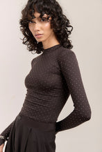 Cargar imagen en el visor de la galería, Buzo Victoria Negro
