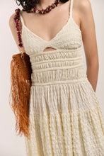 Cargar imagen en el visor de la galería, Vestido Leticia Crema

