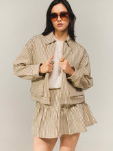 Cargar imagen en el visor de la galería, Chaqueta Boreal Beige Rayas
