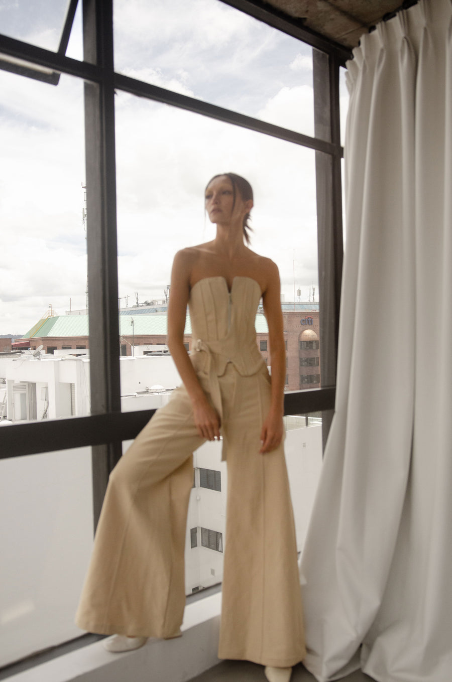 Pantalon versalles beige