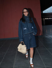 Cargar imagen en el visor de la galería, Chaqueta Macondo Denim Oscuro
