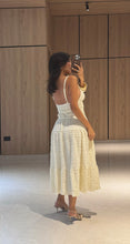 Cargar imagen en el visor de la galería, Vestido Leticia Crema

