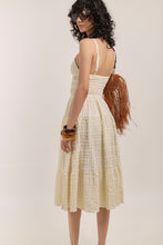 Cargar imagen en el visor de la galería, Vestido Leticia Crema

