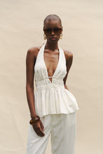 Cargar imagen en el visor de la galería, Blusa bocagrande blanca

