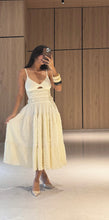 Cargar imagen en el visor de la galería, Vestido Leticia Crema

