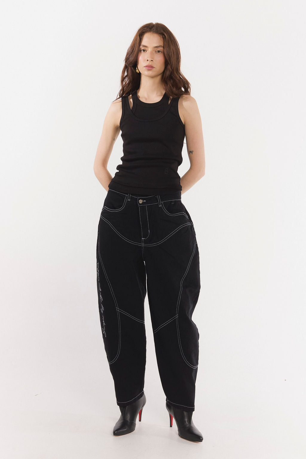 Pantalon Hay Algo Que Celebrar Negro