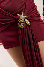 Cargar imagen en el visor de la galería, Vestido Caracola Vinotinto
