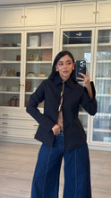 Cargar imagen en el visor de la galería, Blusa Morena Mia Negra
