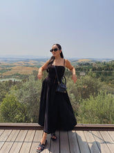 Cargar imagen en el visor de la galería, Vestido salgar negro
