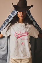 Cargar imagen en el visor de la galería, Camiseta Celebralo

