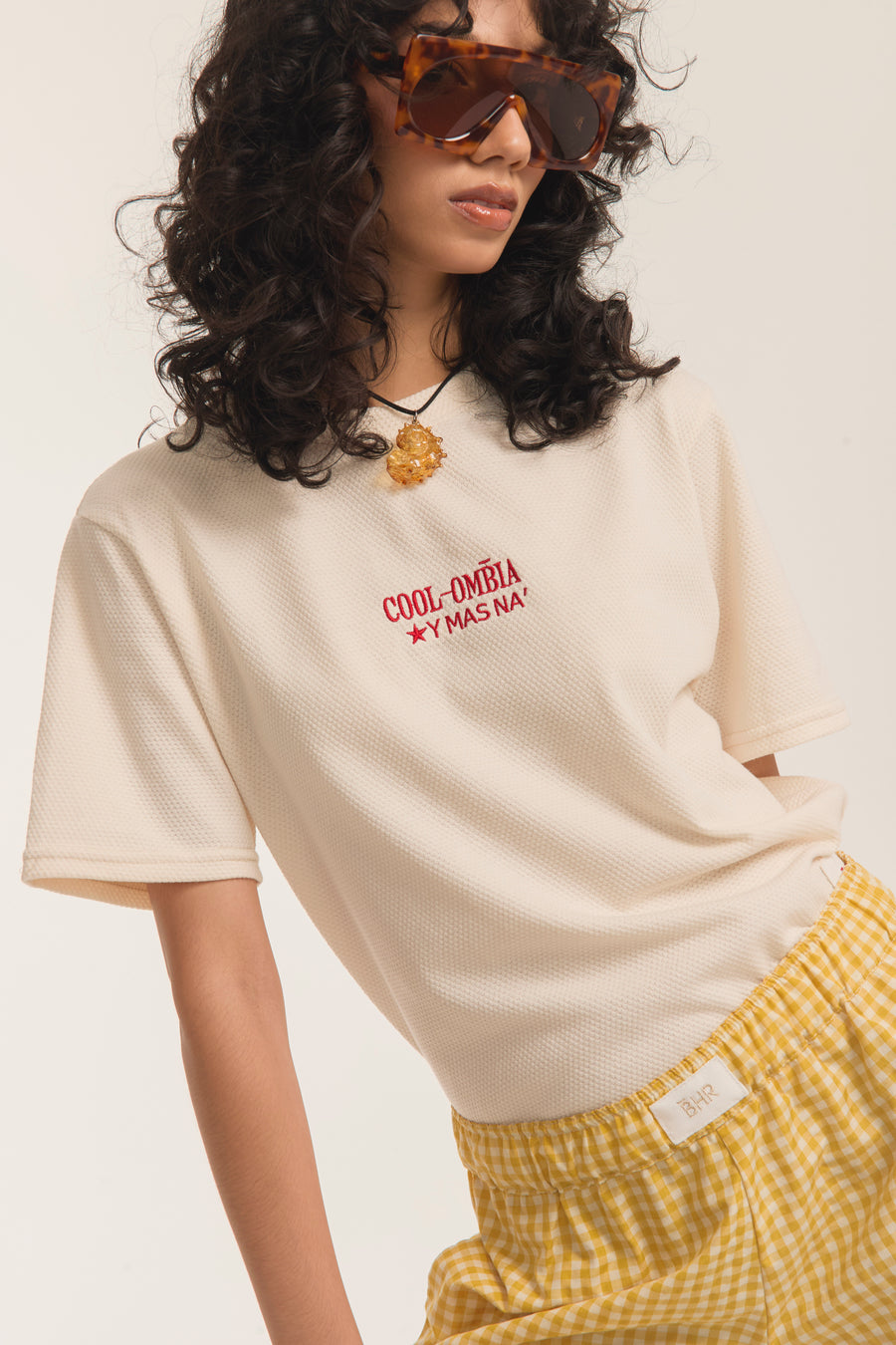 Camiseta Cool-ombia y mas Na´ Crema