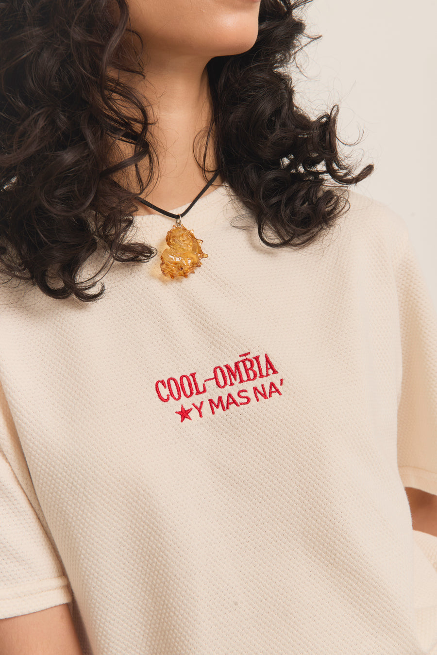 Camiseta Cool-ombia y mas Na´ Crema