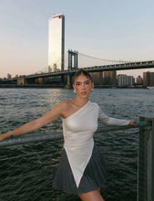 Cargar imagen en el visor de la galería, Falda Paolo Gris
