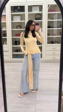 Cargar imagen en el visor de la galería, Top Caribe Amarillo Pastel
